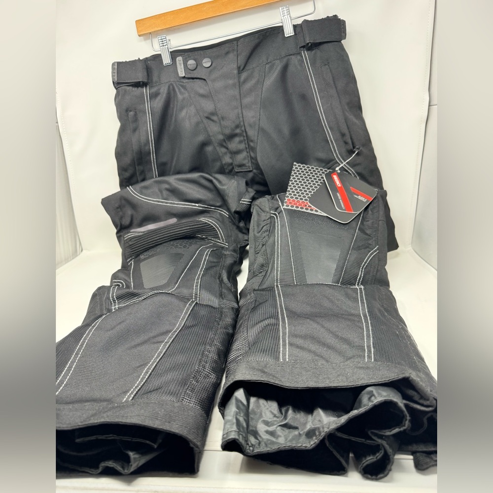 Sedici Black Motorcycle Pants men’s size large padded weatherproof New with tag